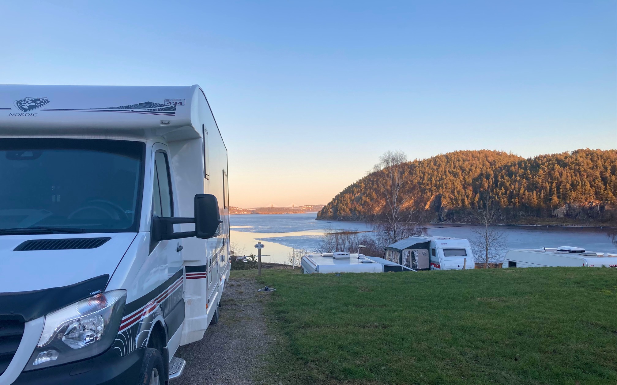 1:a plats: Isen börjar släppa sitt grepp i Havstensfjorden