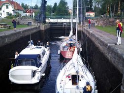 som väntade på slussning