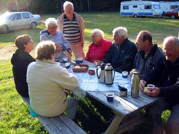 Kvällsfika vid Ratans Camping