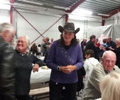 Full fart på dansgolvet och klubbsekreterare i hatten