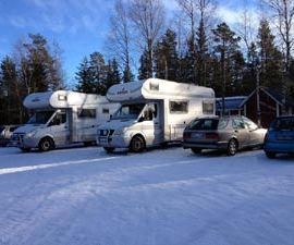 Två Nordic-bilar på parkeringen!
