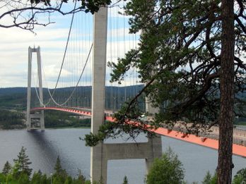 Högakustenbron
