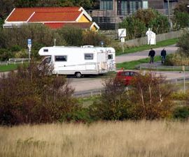 Tillåten husbilsparkering, endast dagtid, HELA året