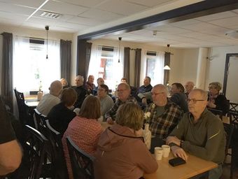 Fika, samling och umgänge på fredag eftermiddag