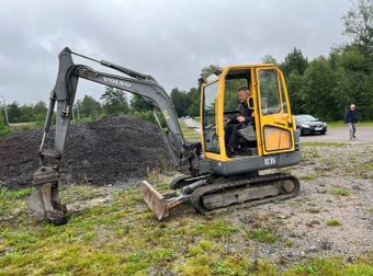 Precisionsarbete med minigrävare