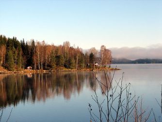 Morgonsol över Laxsjön....