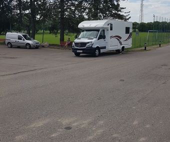Värdparet är på plats