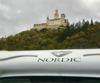 Ett slott, Braubach-Rhendalen