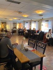Fikastund i Ljustret Bistro och  Bar.